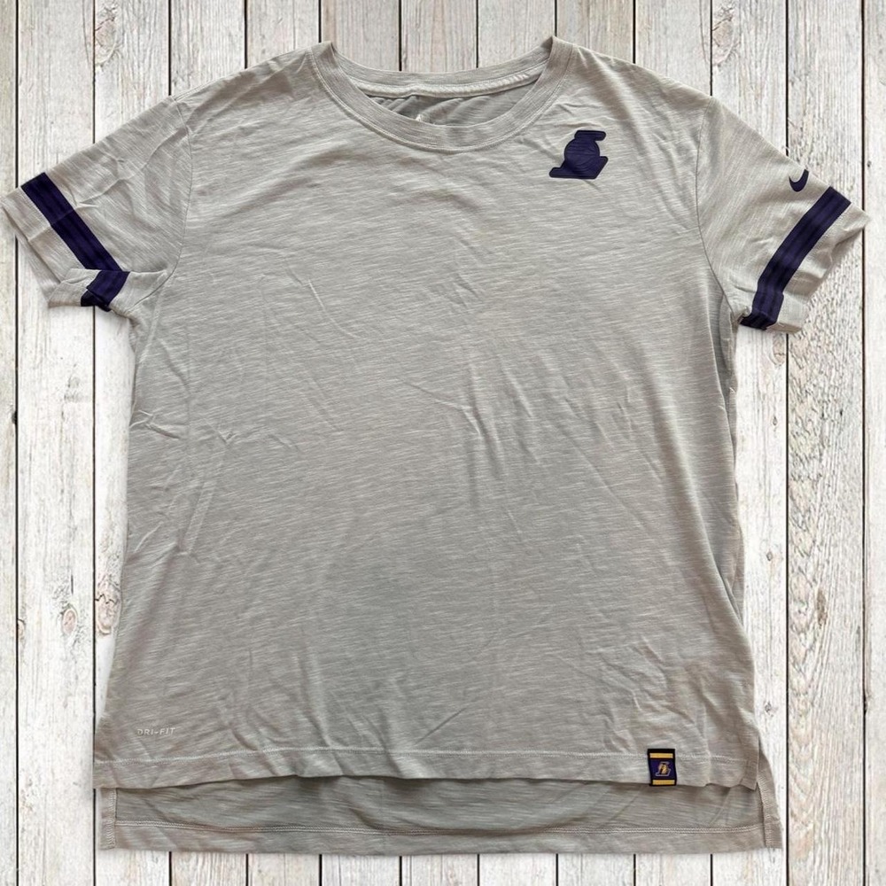 Nike Los Angeles Lakers Dri-FIT NBA Gray T-Shirt Women's‎ Large